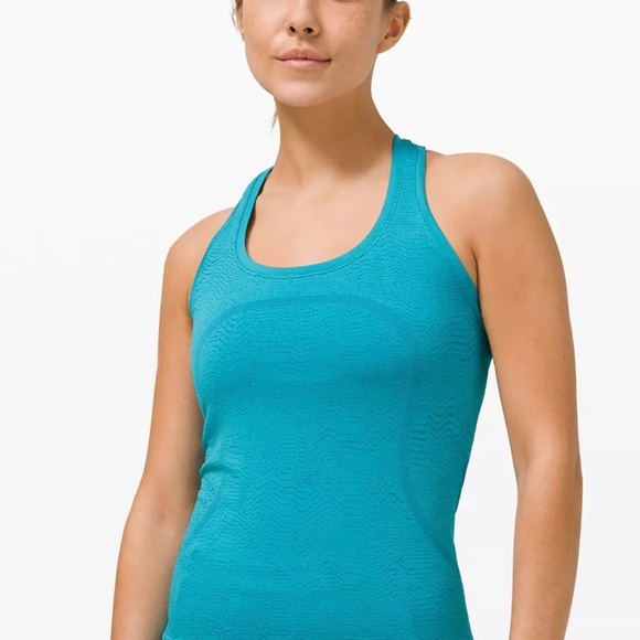 Lululemon swiftly tank, racer length - Picture 3 of 3
